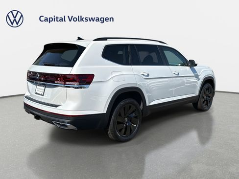 New 2026 Volkswagen Atlas SE FWD image 5