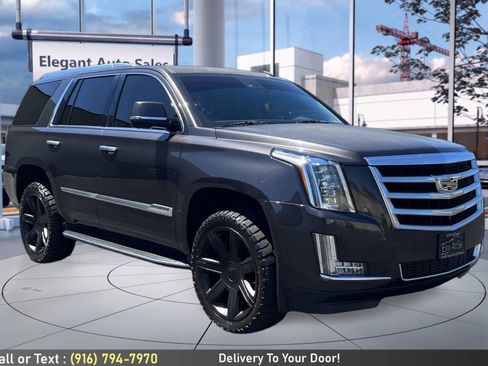 Used 2016 Cadillac Escalade Luxury AWD/4WD image 3