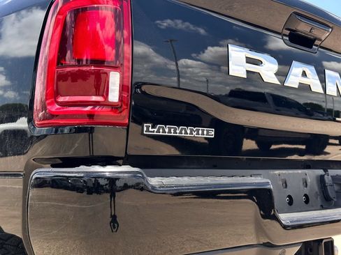 Used 2025 RAM 2500 Laramie w/ Sport Appearance Package AWD/4WD image 4