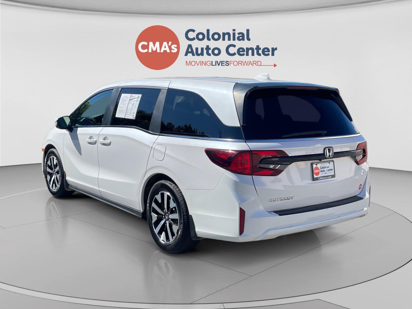 Used 2025 Honda Odyssey EX-L image 3