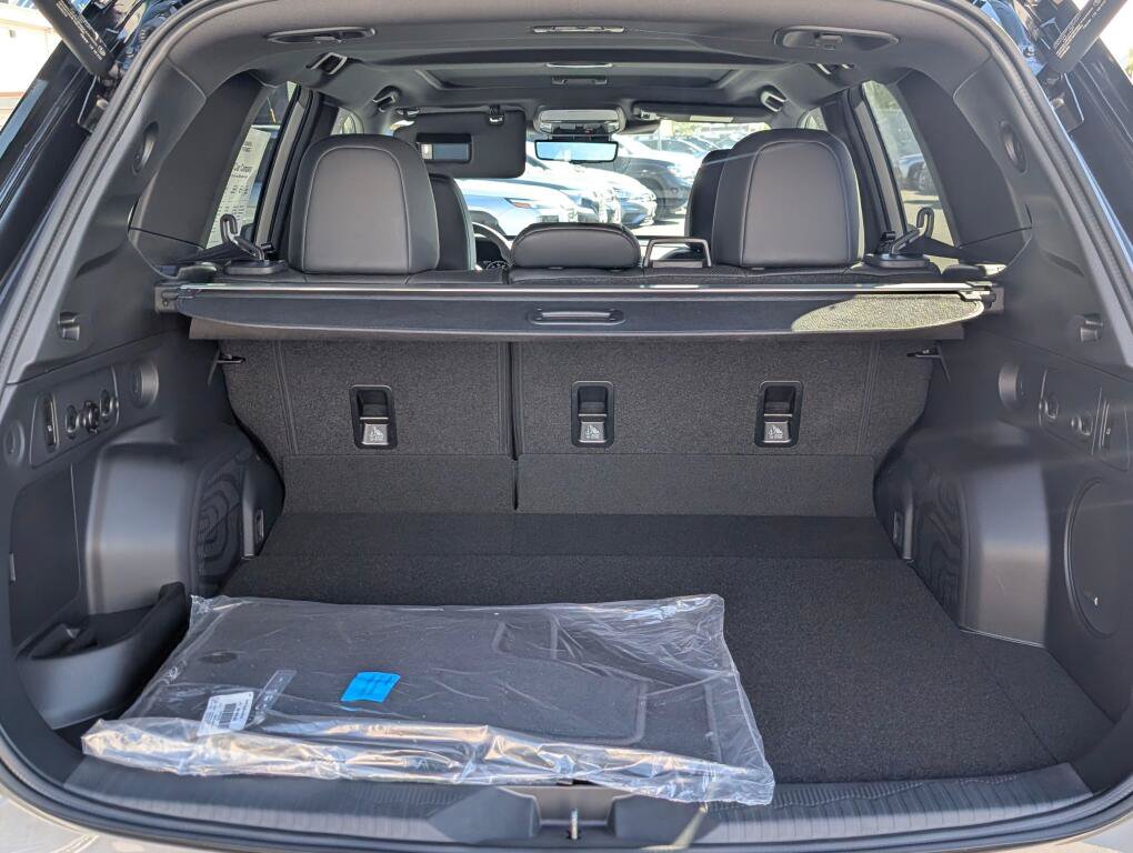New 2026 Subaru Forester Touring AWD/4WD image 18