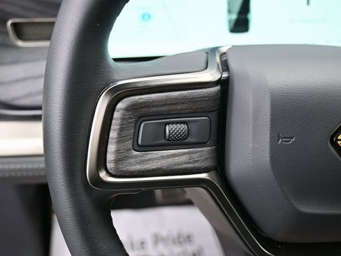 Used 2022 Rivian R1S Launch Edition image 15