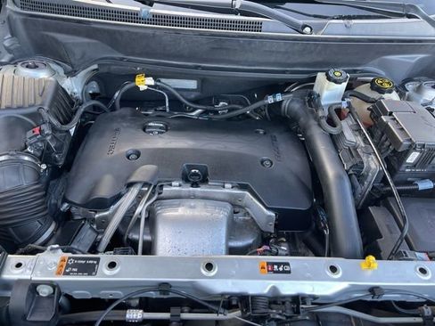 Used 2018 GMC Terrain SLT w/ Preferred Package image 21