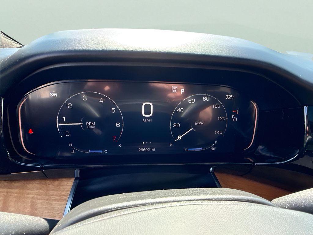 Used 2022 Jeep Grand Wagoneer Series III AWD/4WD image 19
