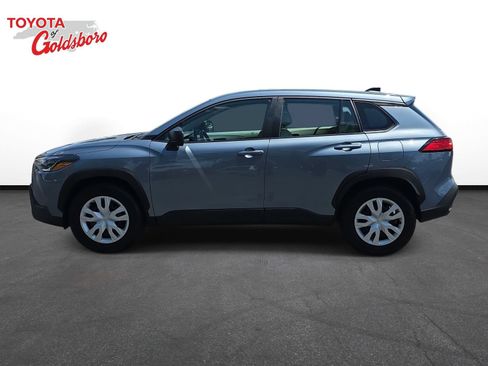 Used 2024 Toyota Corolla Cross L FWD image 8