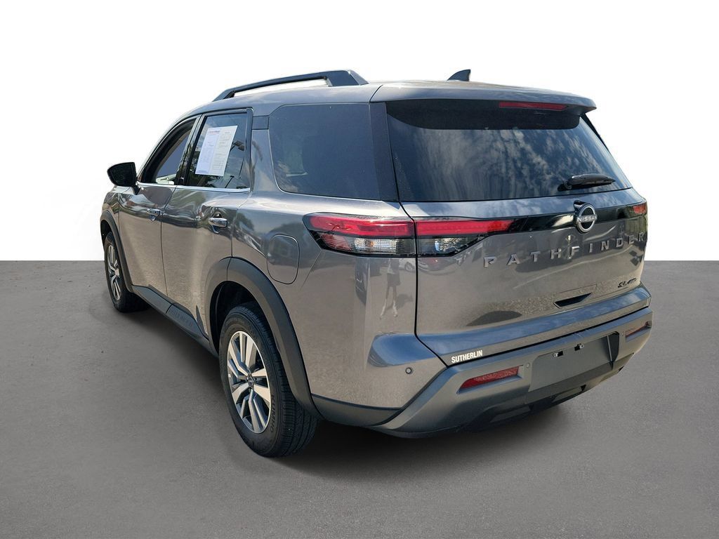 Certified 2026 Nissan Pathfinder SL AWD/4WD image 4