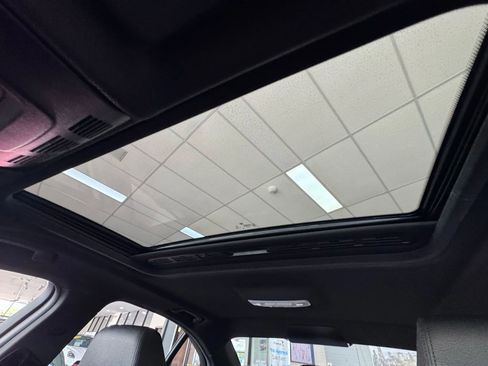 Used 2017 BMW 330i xDrive Sedan image 32