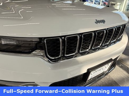 Used 2024 Jeep Grand Cherokee Limited 4xe w/ Luxury Tech Group II image 3