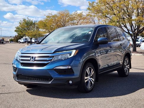 Used 2018 Honda Pilot EX image 4