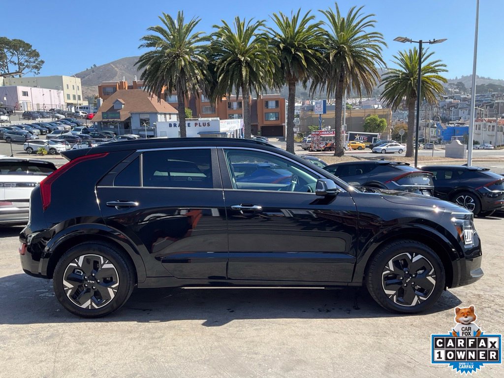 Used 2025 Kia Niro Wave FWD image 3