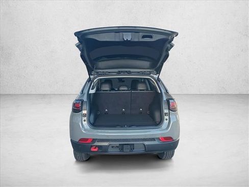 Used 2022 Jeep Compass Trailhawk w/ Trailhawk Elite Group image 7