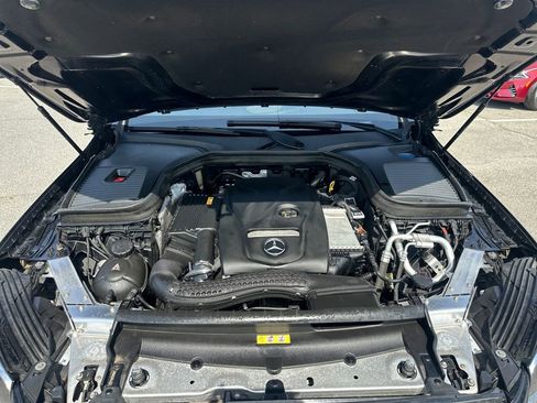 Used 2018 Mercedes-Benz GLC 300 4MATIC image 29