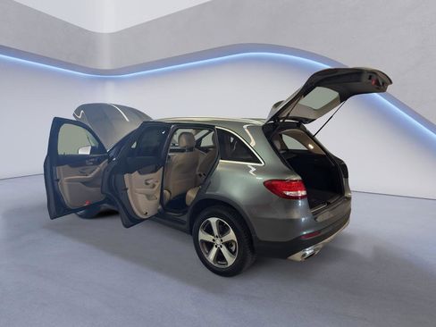 Used 2016 Mercedes-Benz GLC 300 4MATIC w/ Multimedia Package image 11