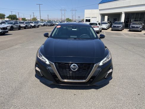 Used 2021 Nissan Altima 2.5 SR FWD image 40