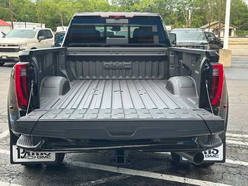New 2026 GMC Sierra 3500 Denali w/ Denali Reserve Package AWD/4WD image 6
