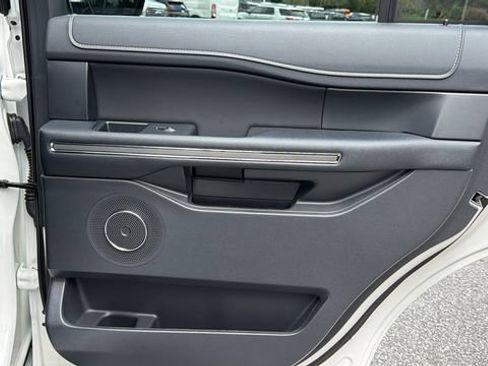 Certified 2023 Ford Expedition XLT RWD image 20