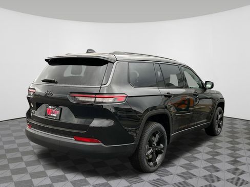 New 2026 Jeep Grand Cherokee L Limited w/ Limited Altitude Package AWD/4WD image 29