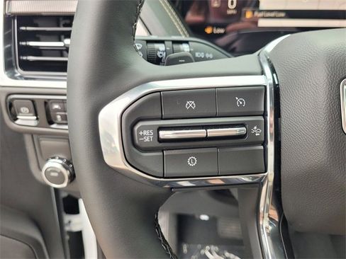 New 2026 GMC Yukon Elevation image 30