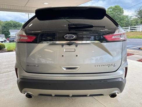 Used 2020 Ford Edge Titanium AWD/4WD image 7