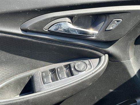 Used 2024 Chevrolet Malibu LT FWD image 14