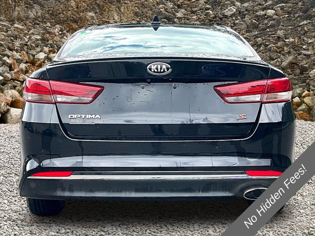 Used 2018 Kia Optima S w/ Panoramic Sunroof Package FWD image 4
