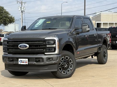 New 2026 Ford F350 Platinum w/ FX4 Off-Road Package image 24