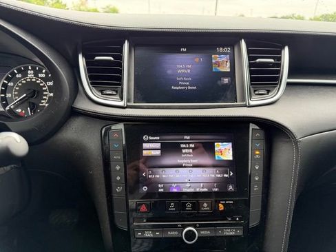 Used 2025 INFINITI QX50 Pure AWD/4WD image 15
