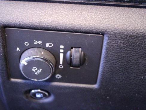 Used 2016 Jeep Grand Cherokee Limited image 21