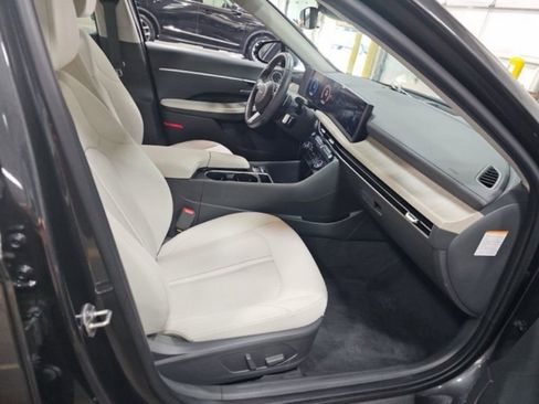 Used 2025 Hyundai Sonata SEL FWD image 9
