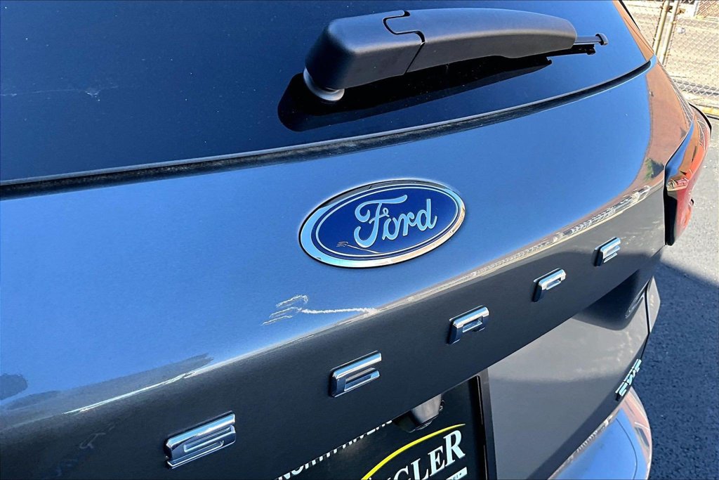 Used 2023 Ford Escape ST-Line w/ Tech Pack #1 AWD/4WD image 30