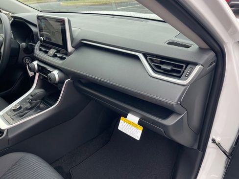 New 2025 Toyota RAV4 LE image 18