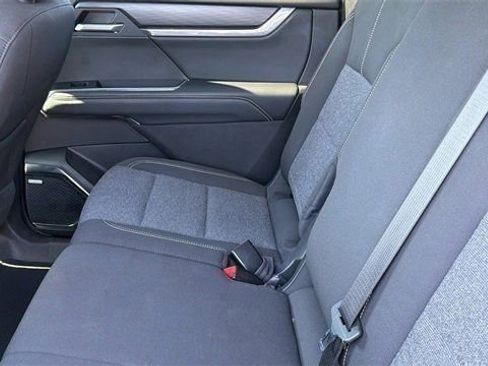 Used 2025 GMC Acadia Elevation image 18