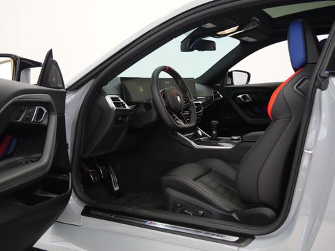 Used 2026 BMW M2 w/ Lighting Package RWD image 22