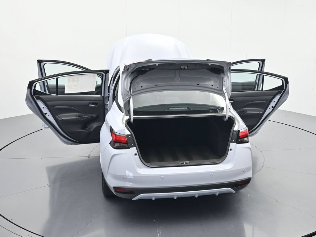 Used 2024 Nissan Versa SV FWD image 45