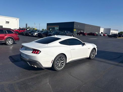 Used 2025 Ford Mustang GT Premium RWD image 11