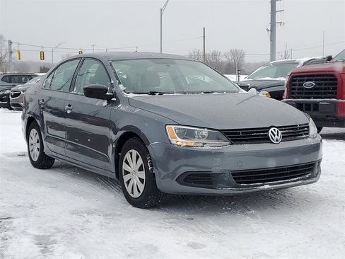 Used 2014 Volkswagen Jetta S image 4