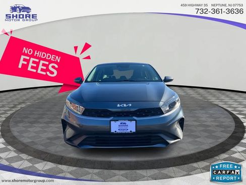 Used 2022 Kia Forte LXS image 2