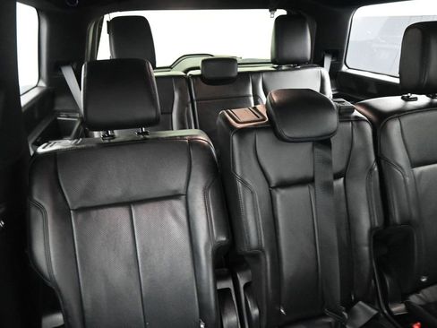 Certified 2018 Ford Expedition XLT w/ Equipment Group 202A image 14