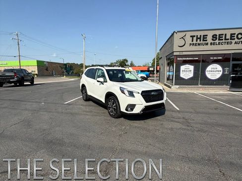 Used 2023 Subaru Forester Limited AWD/4WD image 1