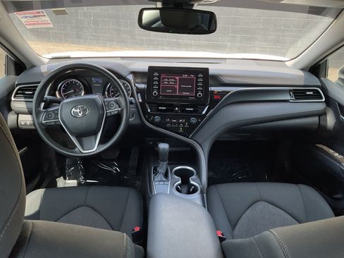 Used 2022 Toyota Camry LE w/ Convenience Package FWD image 16