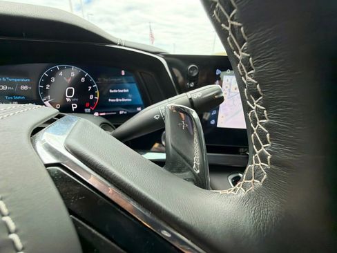 Used 2025 Chevrolet Corvette Z06 w/ Stealth Interior Trim Package RWD image 32