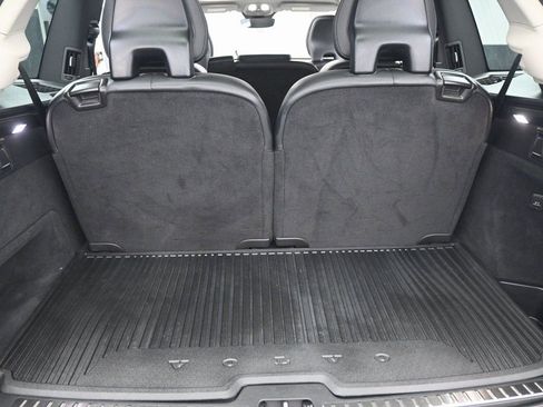 Used 2024 Volvo XC90 B6 Plus w/ Protection Package Premier image 32