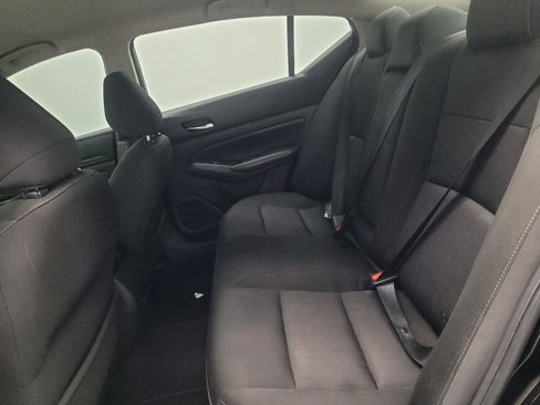 Used 2019 Nissan Altima 2.5 S FWD image 18