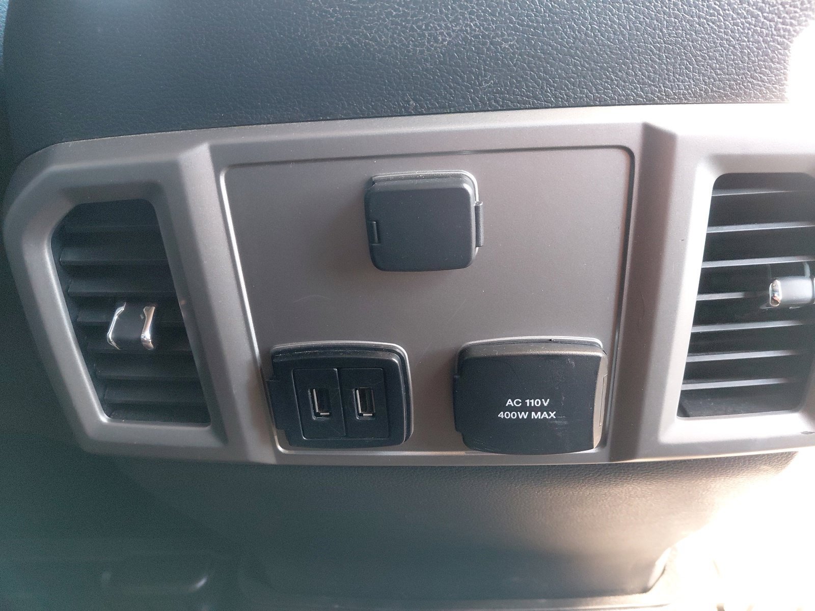 Used 2019 Ford F350 Lariat w/ Lariat Value Package AWD/4WD image 30