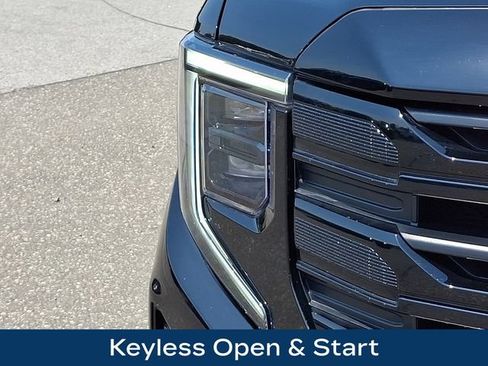Used 2024 GMC Sierra 1500 Elevation w/ Preferred Package AWD/4WD image 30