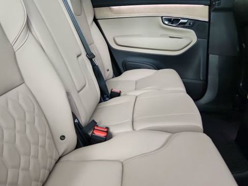 New 2026 Volvo XC90 T8 Plus w/ Protection Package Premier AWD/4WD image 36