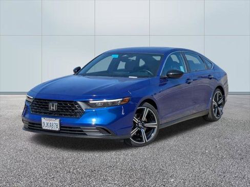 Used 2023 Honda Accord Sport image 1