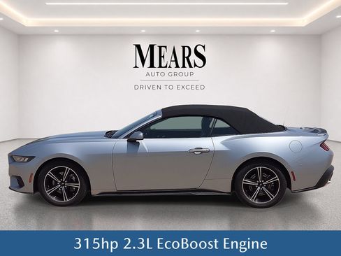 Used 2024 Ford Mustang Premium RWD image 3
