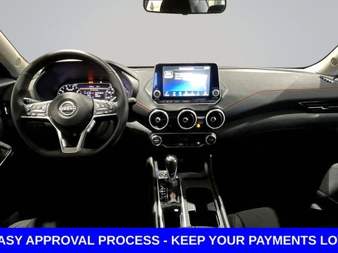 Used 2025 Nissan Sentra SR FWD image 10