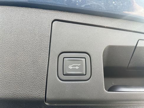 Certified 2024 Cadillac XT4 Sport w/ Cold Weather Package image 16